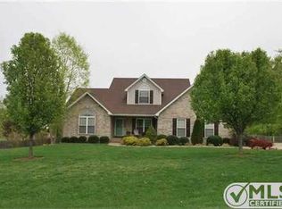 410 Deer Lake Rd, Elizabethtown, KY 42701