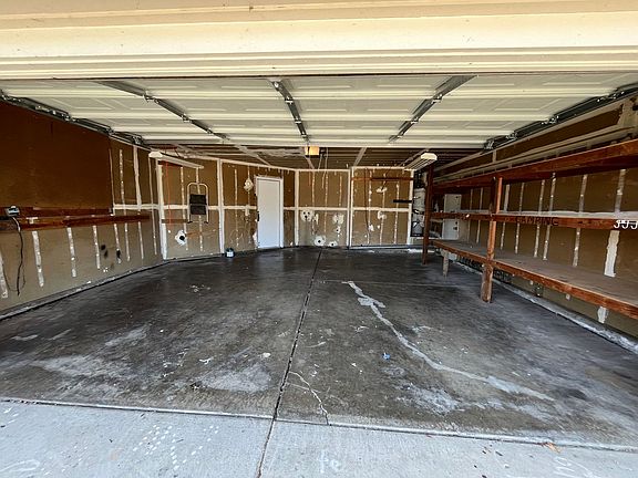 2nd image of 8524 Hermitage Way