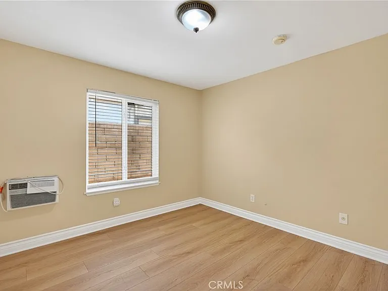 18259 Minnehaha St — Photo 38