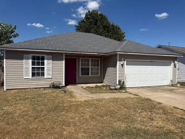 1591 Tanglewood Ln, Siloam Springs, AR 72761