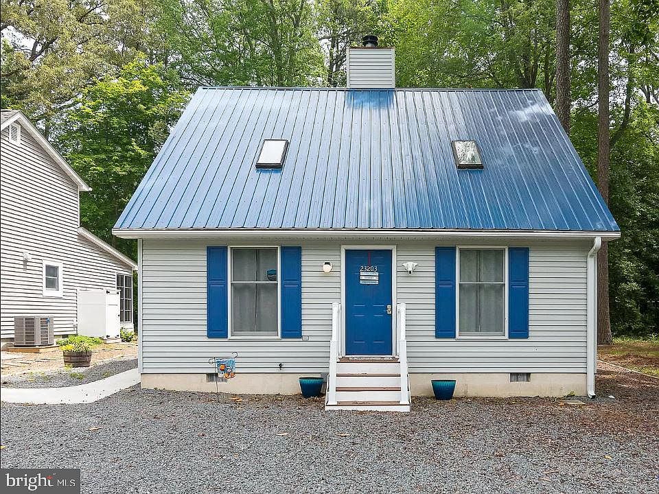 1st image of 23203 Bridgeway Dr W