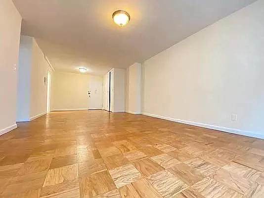 Rented by Bond New York | media 3