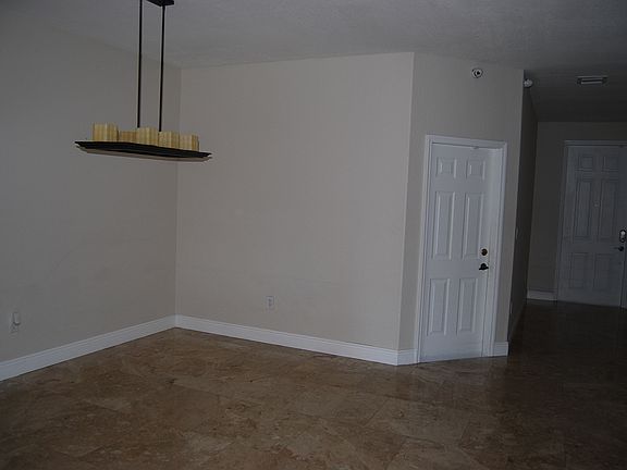 5th image of 11479 NW 76th St