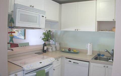4th image of 1029B Ocean Ave