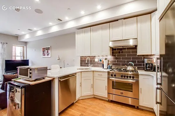 Rented by Compass | media 1