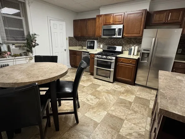 80 North 8th Street image 2 of 15