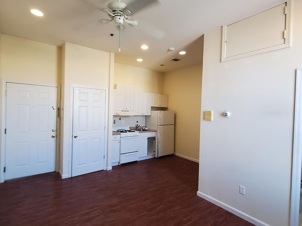 2nd image of 216 Broadway #1