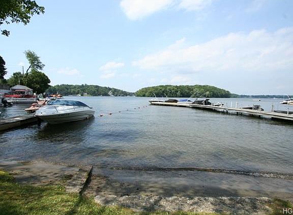 3rd image of 771 S Lake Blvd