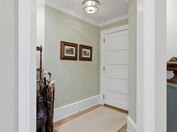 4th image of 250 S 13th St APT 8D