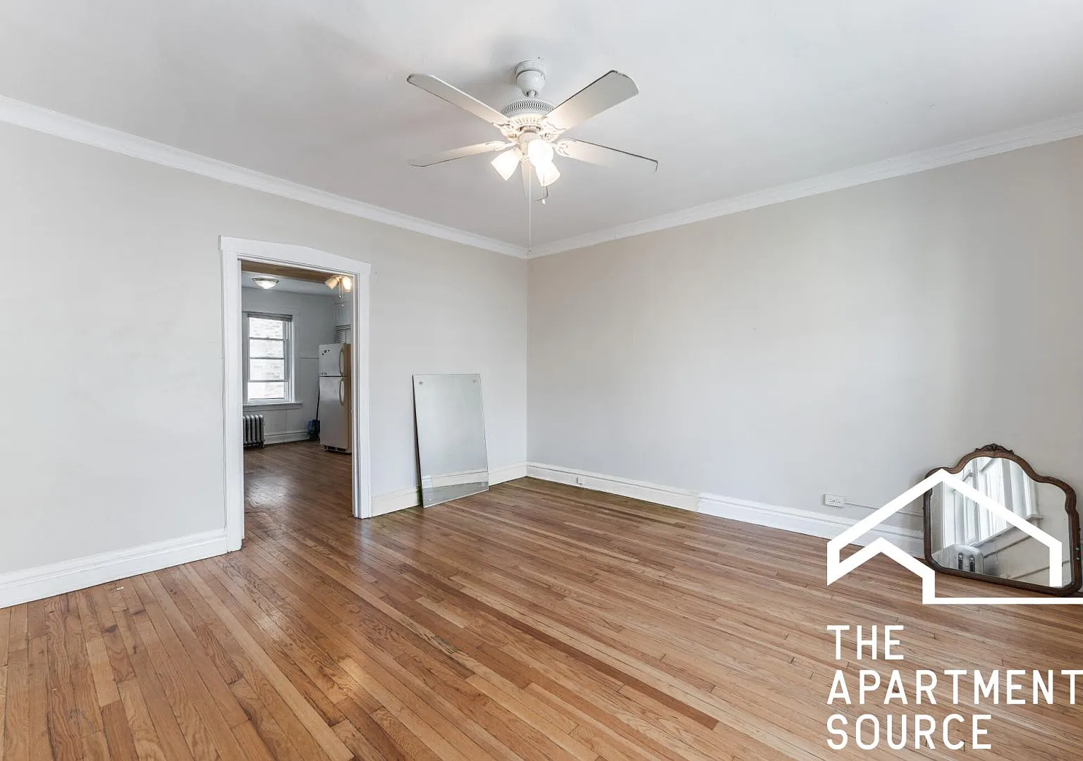 3906 W Argyle St — Photo 3