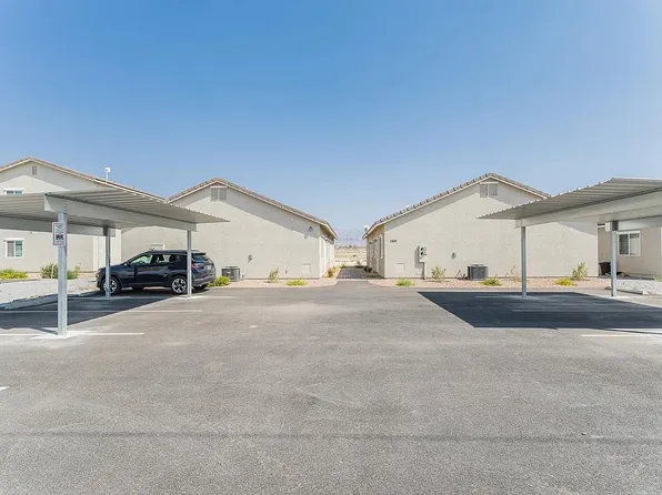 1641 S Dandelion St #1, Pahrump, NV 89048