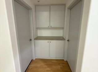 2300 Valley St #305, Los Angeles, CA 90057