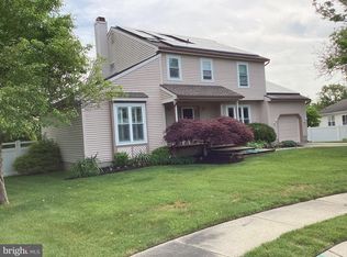 5 Meredith Ct, Northfield, NJ 08225