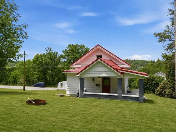 28 Bredin Ave, Lyndora, PA 16045