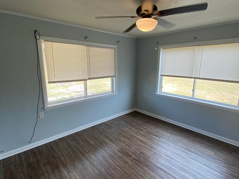 similar bedroom without clutter