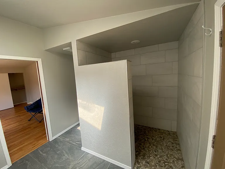 1617 Valley West Ave — Photo 15