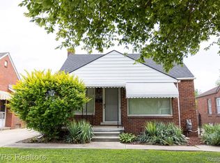 22746 David Ave, Eastpointe, MI 48021