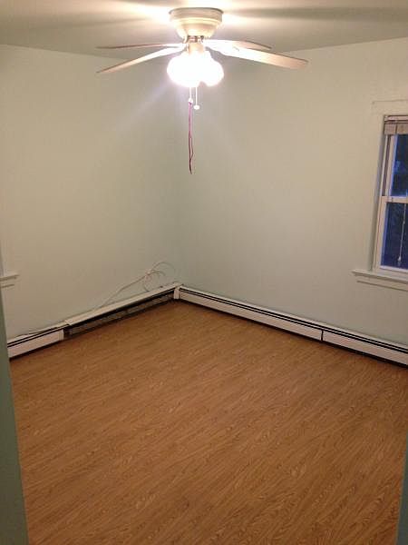 2nd image of 209 7th St
