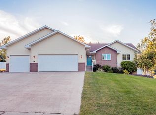 1028 Ridgeview Ct, Fergus Falls, MN 56537