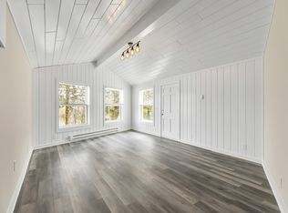 1941 Fairview Dr #5, West Bend, WI 53090