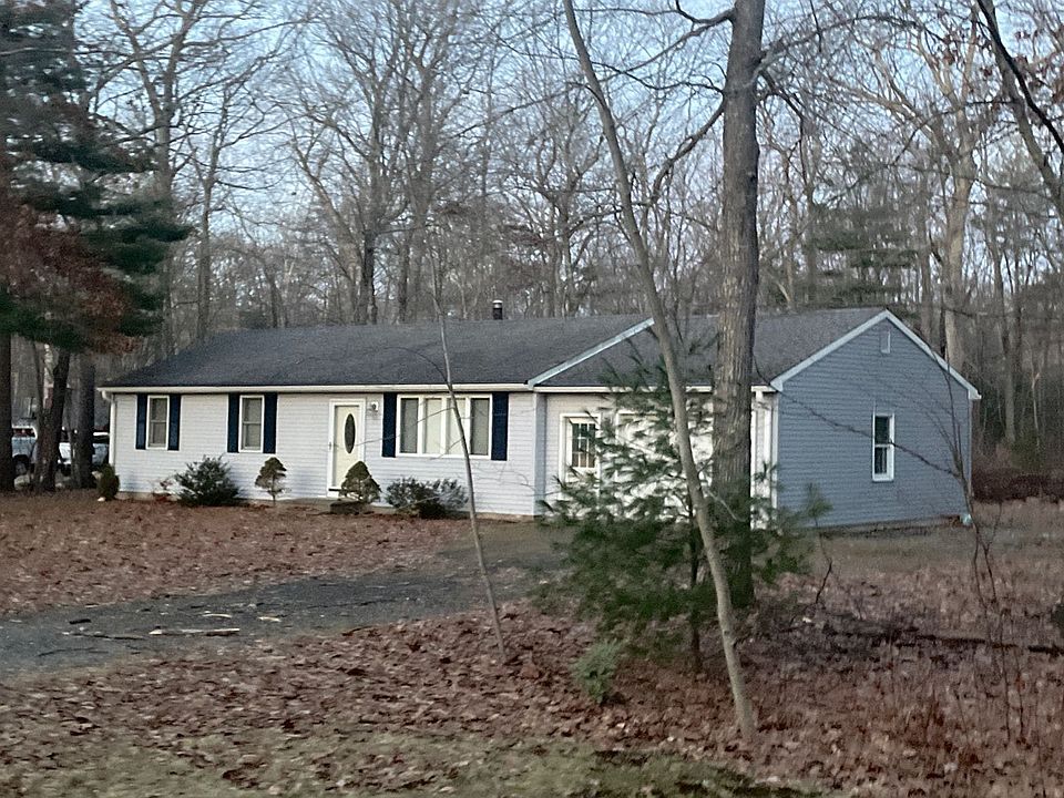2nd image of 5 Jennifer Ln