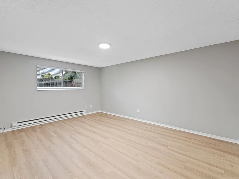 511 Avenue D #A — Photo 19