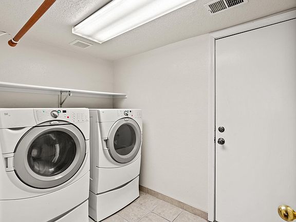 3rd image of 5124 Roanoke Ave NW
