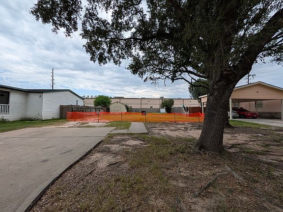 3rd image of 20431 Mountaindale Dr