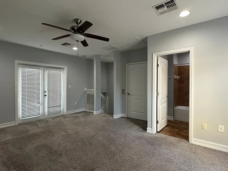 3720 Messina Dr — Photo 61
