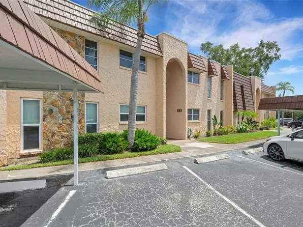 121 ASPEN CIRCLE #121, SEMINOLE, FL 33777
