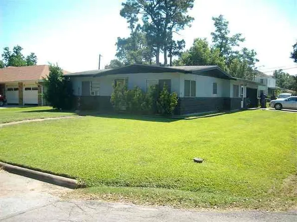 3661 Avalon Ave, Port Arthur, TX 77642