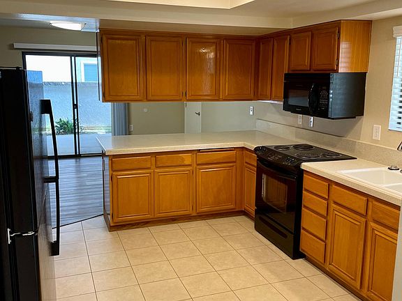 4th image of 21218 Lemay Dr