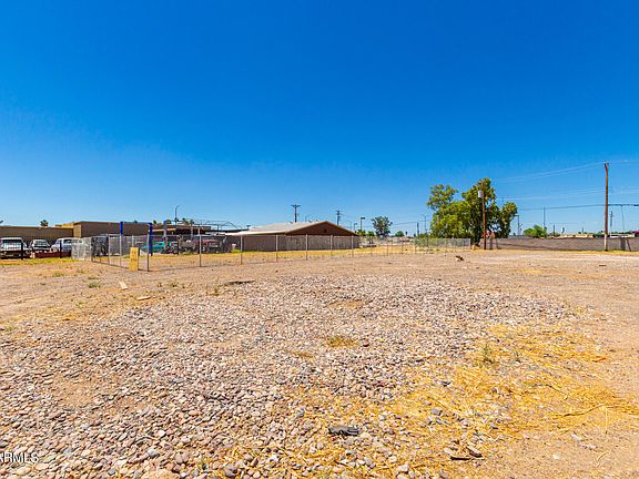 4th image of 0 E Alder Avenue #12