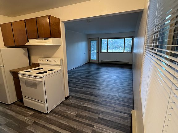2nd image of 12633 14th Ave W #1