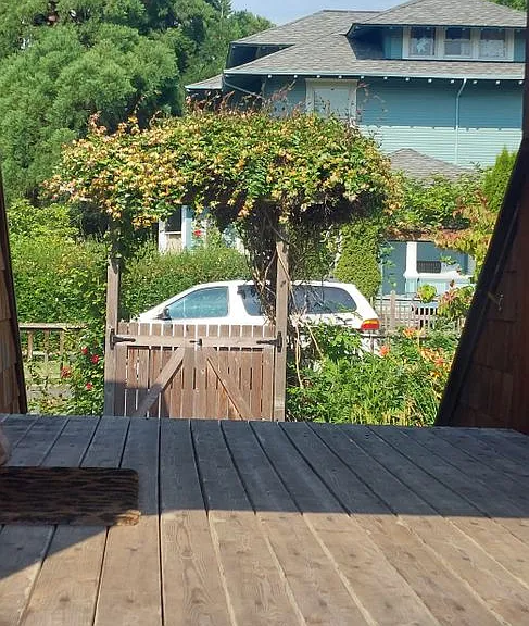 1614 Eldridge Ave — Photo 33