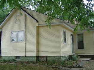 1207 S Market St, Holden, MO 64040