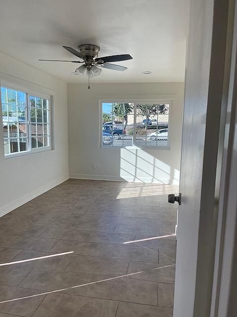 call for appointment to visit thus property.
llame para hacer cita