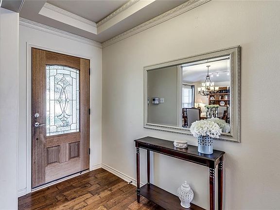 4th image of 9614 Mill Hollow Dr