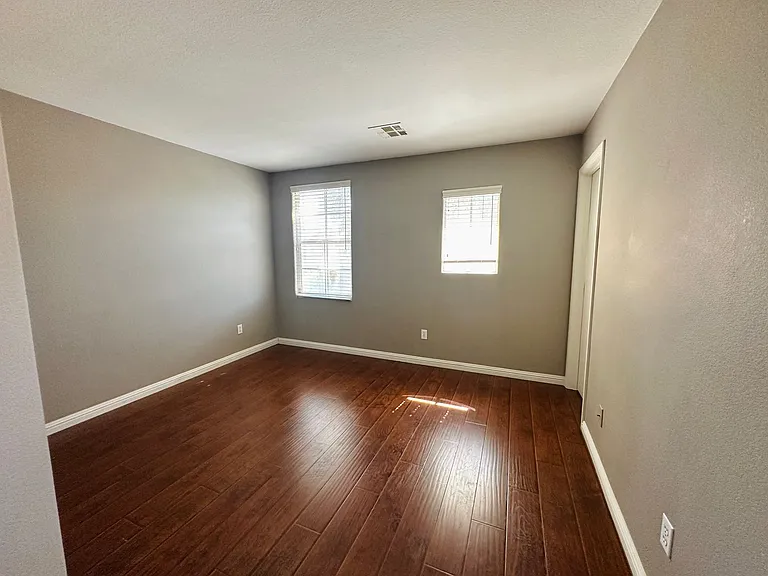 7989 Hilltop Windmill St — Photo 11