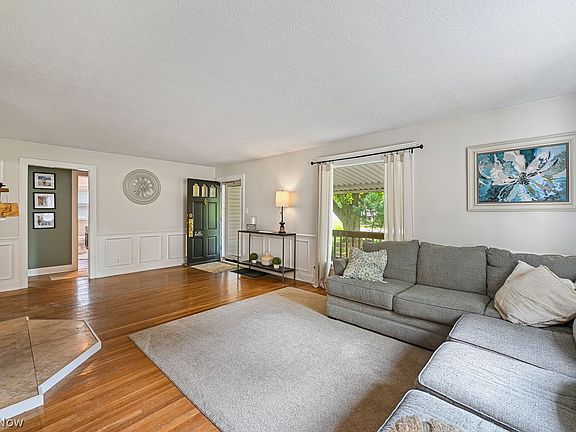 4th image of 2223 Broad Ave NW