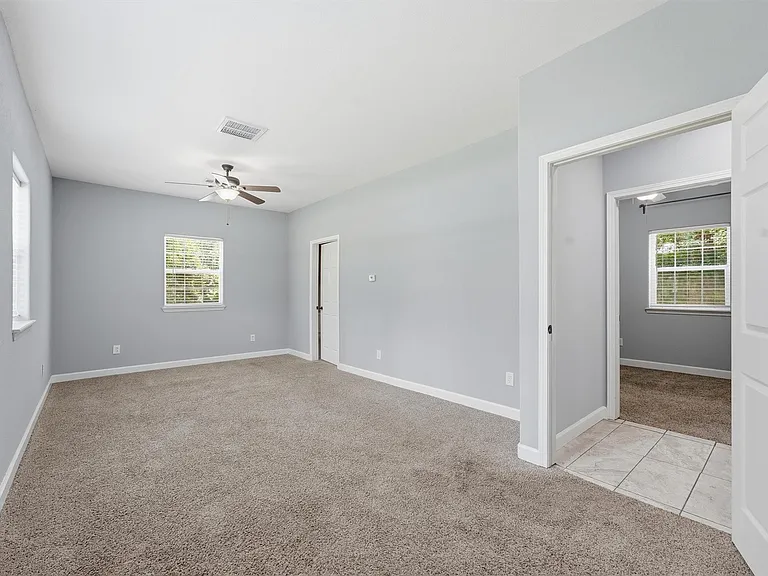 15621 Northland Dr — Photo 9