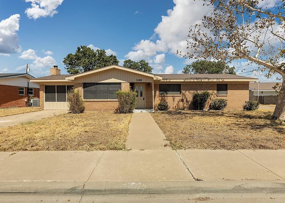 1st image of 2102 Custer Ave