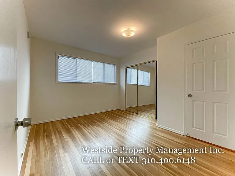 244 S Doheny Dr #246 — Photo 6
