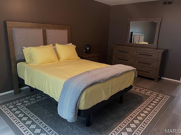4th image of 1040 Sugar Creek Ct #4