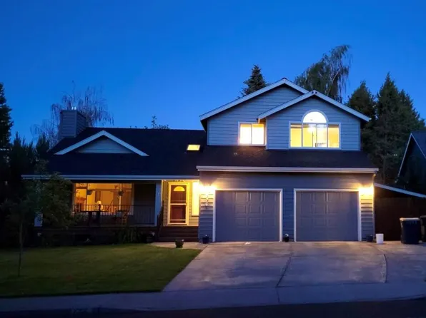 776 SE Airpark Dr, Bend, OR 97702
