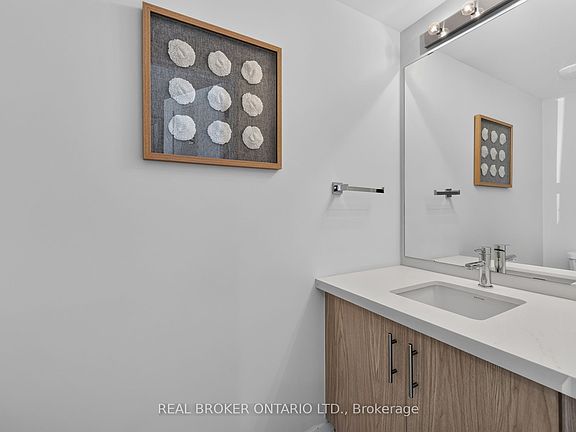 4th image of 107 Marina Village Dr