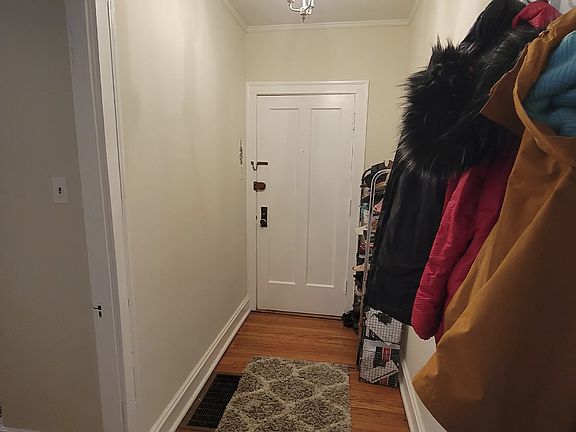 5th image of 3703 N Hoyne Ave APT 1