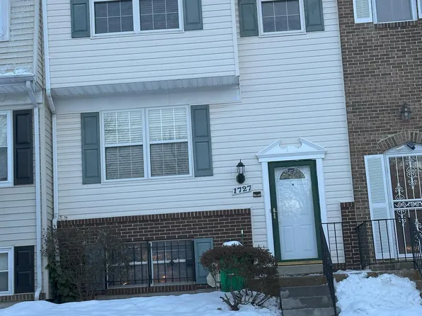 1727 Forest Park Dr, District Heights, MD 20747