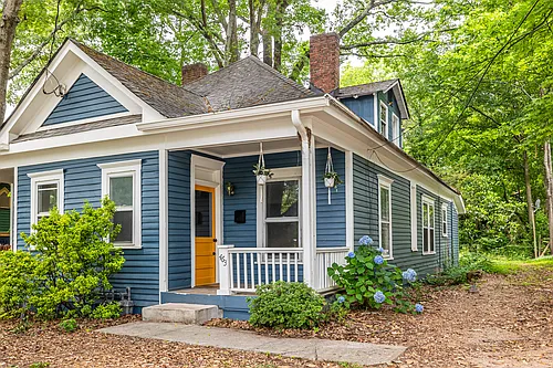 463 Cameron St SE #B Photo 1