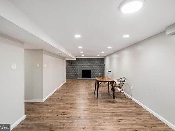 4th image of 4108 Kenny St